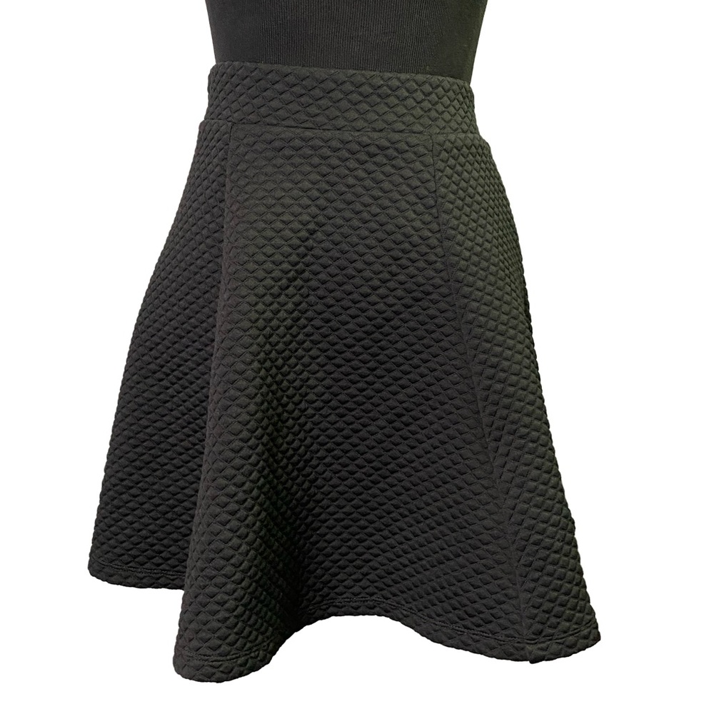 Divided‎ by H&M Skirt black diamond raised pattern size | XS